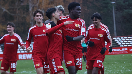 B Junioren Gewinnen Mit 5 1 Gegen St Pauli Amateure Nachwuchs 1